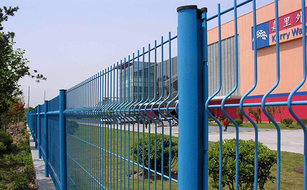 桃型柱護(hù)欄網(wǎng) 桃型柱護(hù)欄網(wǎng)