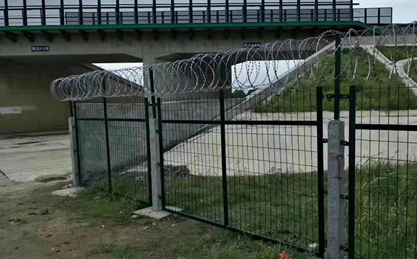 鐵路護欄網 鐵路護欄網